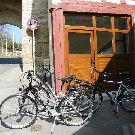 Jakobsturm Ferien Im Turm Rottingen Exterior foto